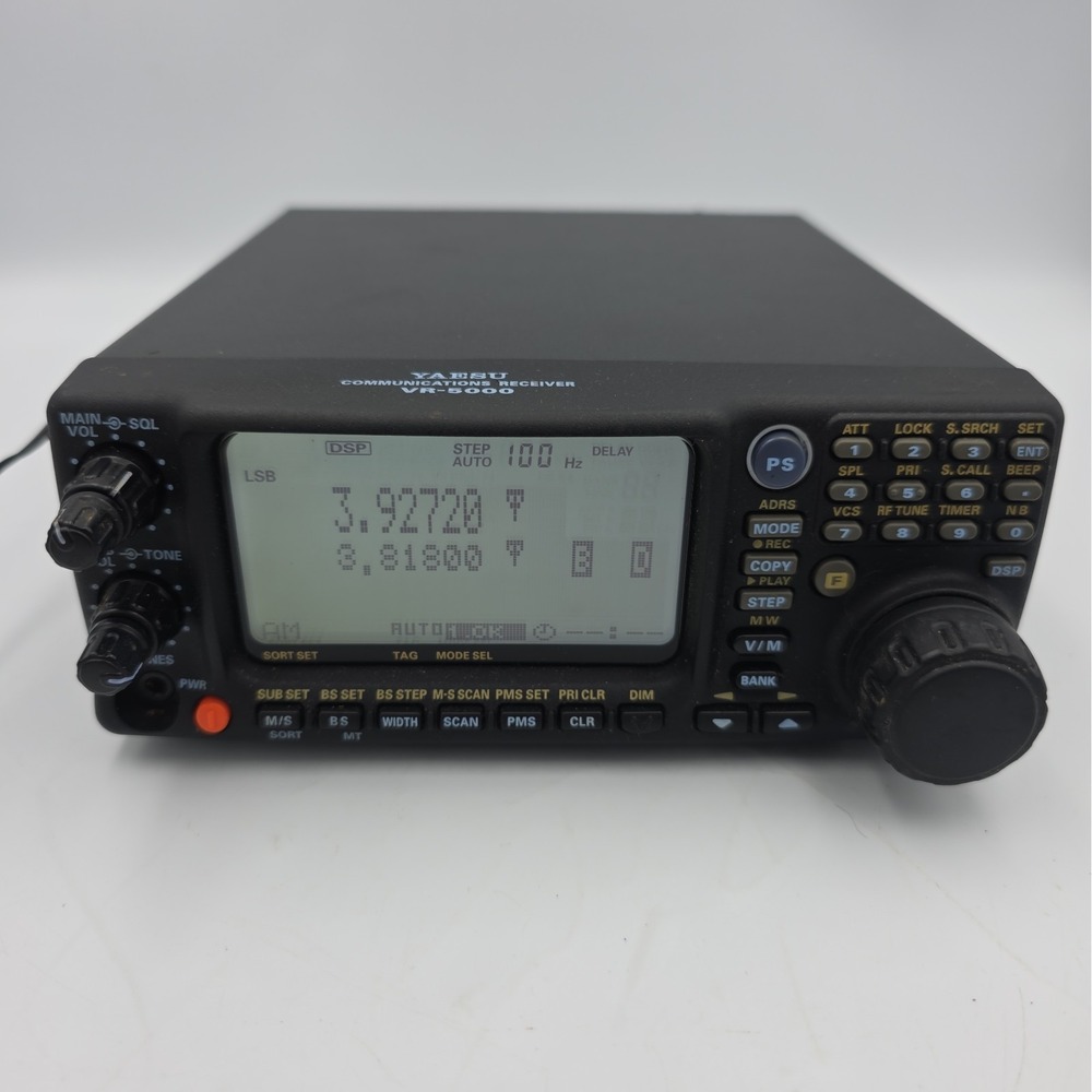 Yaesu VR-5000 Wideband Communications Receiver 100KHZ-2600MHZ